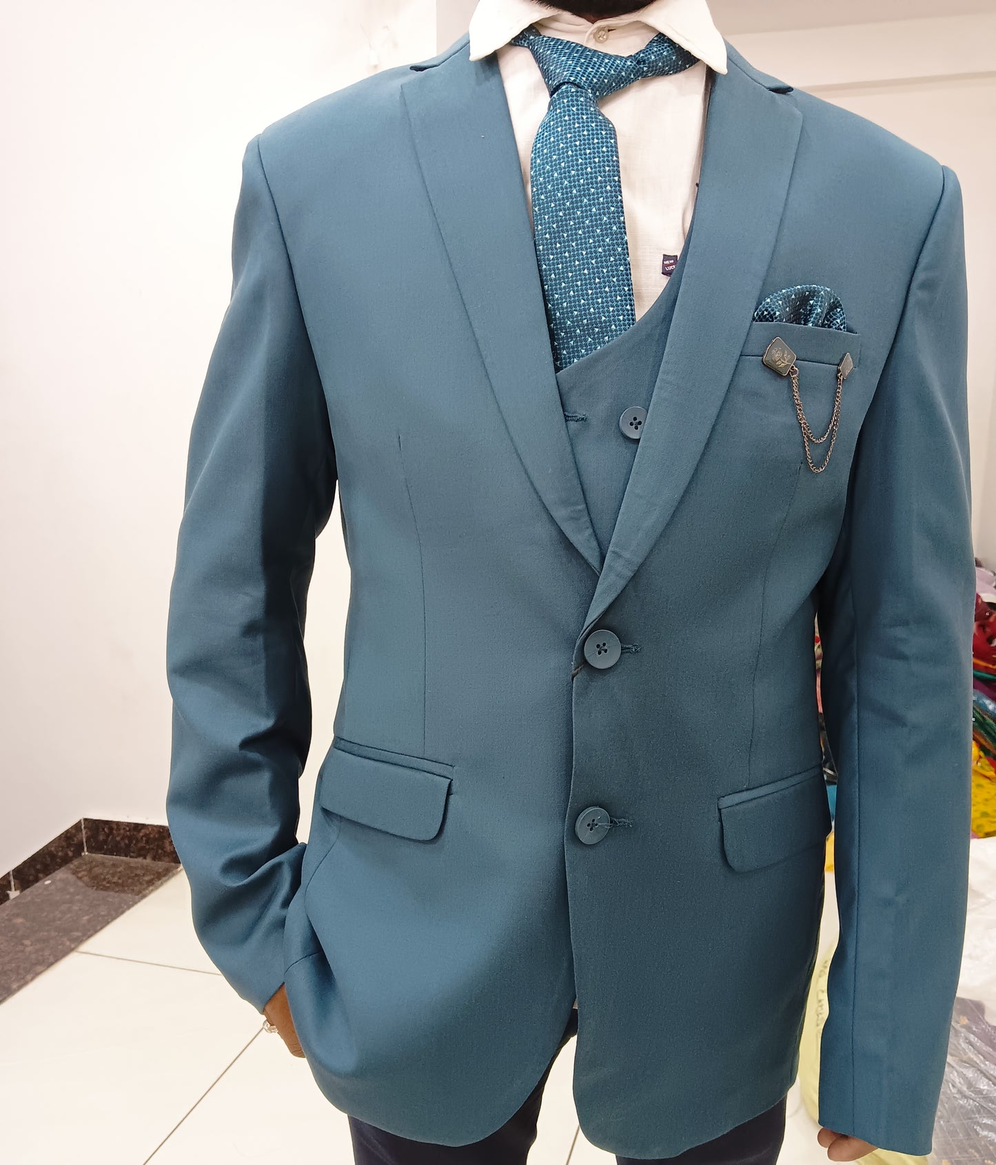 Classy regular five piece suit